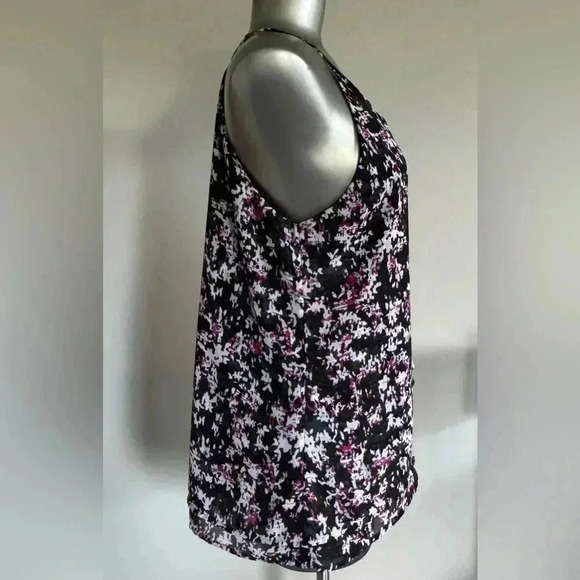 ✅Banana Republic Printed Top - Picture 3 of 13